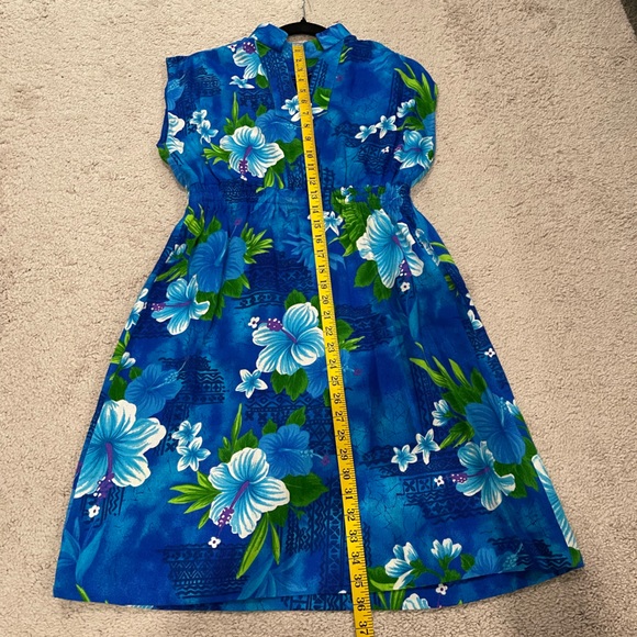 Womens Hawaiian Dress. Handmade. Small - Picture 8 of 11